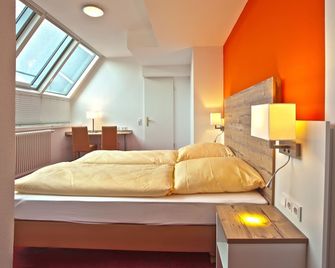 Sternplatz Hotel - Ehingen - Bedroom
