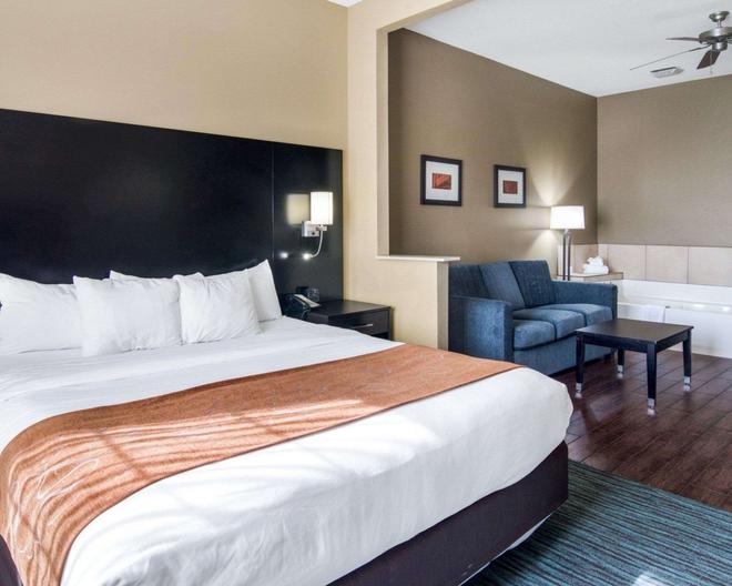 Comfort Suites Odessa 91 2 5 3 Odessa Hotel Deals Reviews