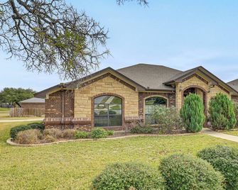 Work-ready Near Ft Hood & Seton Med Patio/grill - Harker Heights - Budova
