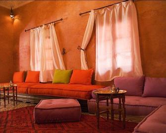 Riad Les Roches Todra - Tinghir - Huiskamer