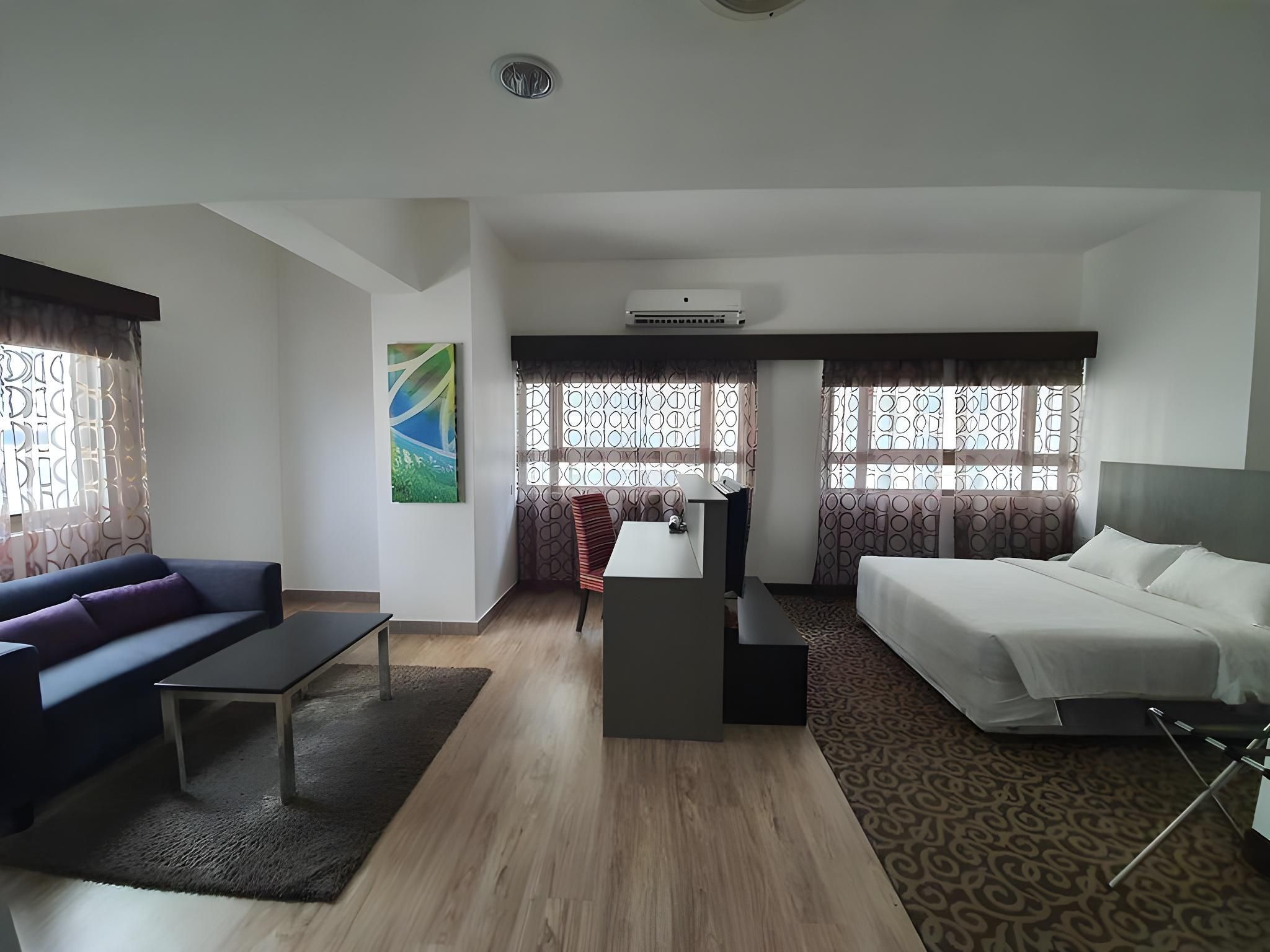 Crown Regency Serviced Suites