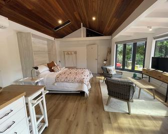 Kingfisher Studio - Tauranga Holiday Escape - Tauranga - Bedroom