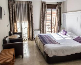 Hotel Sevilla - רונדה - חדר שינה