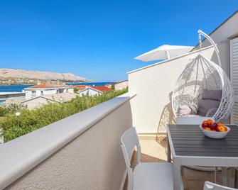 Villa Magena - Luxury Apartments in Pag Center - Pag - Balkon