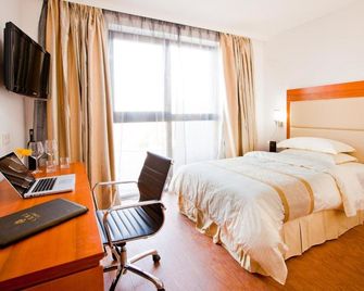 Phoenix7 - Mödling - Schlafzimmer