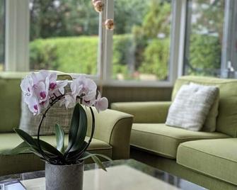 Ormonde House Hotel - Lyndhurst - Living room