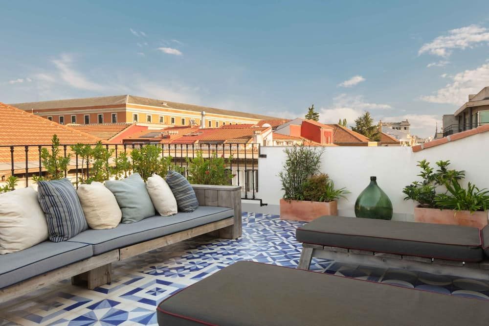 فندق أونلي يو مدريد