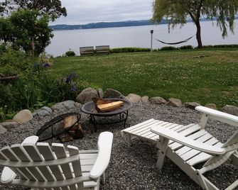Vashon Island Loft & Beach - Pet Friendly - Vashon - Patio