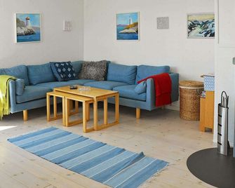 5 star holiday home in Hälleviksstrand - Hälleviksstrand - Sala de estar