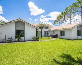 Swiss 31 - Golf Course - Clermont - Gebäude