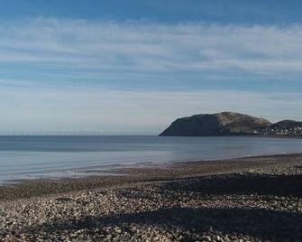 Maesdu Cottage - Llandudno - Beach