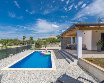 Villa Antoniana Comfortable holiday residence - Novigrad - Pool