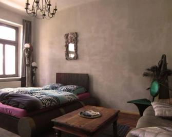 Homeplanet Hostel - Leipzig - Schlafzimmer