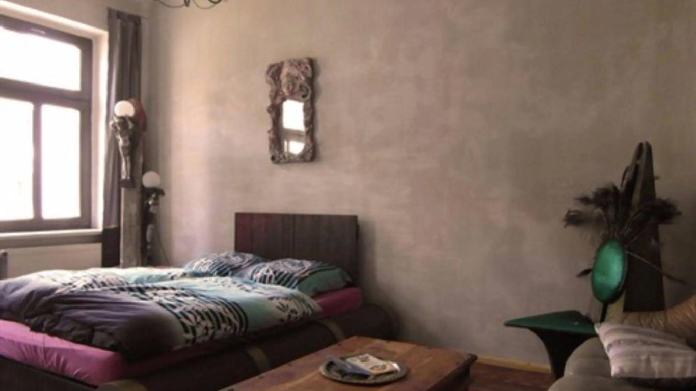 Homeplanet Hostel