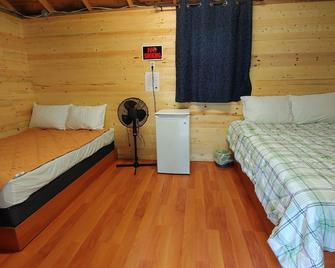 Oakhill Pines Campground - Bridgewater - Camera da letto