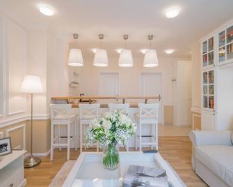 Revelton Suites Karlovy Vary - Karlovy Vary - Olohuone