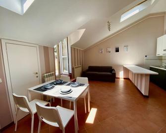 Hh Hermoso Housing Serravalle - Serravalle Scrivia - Salle à manger