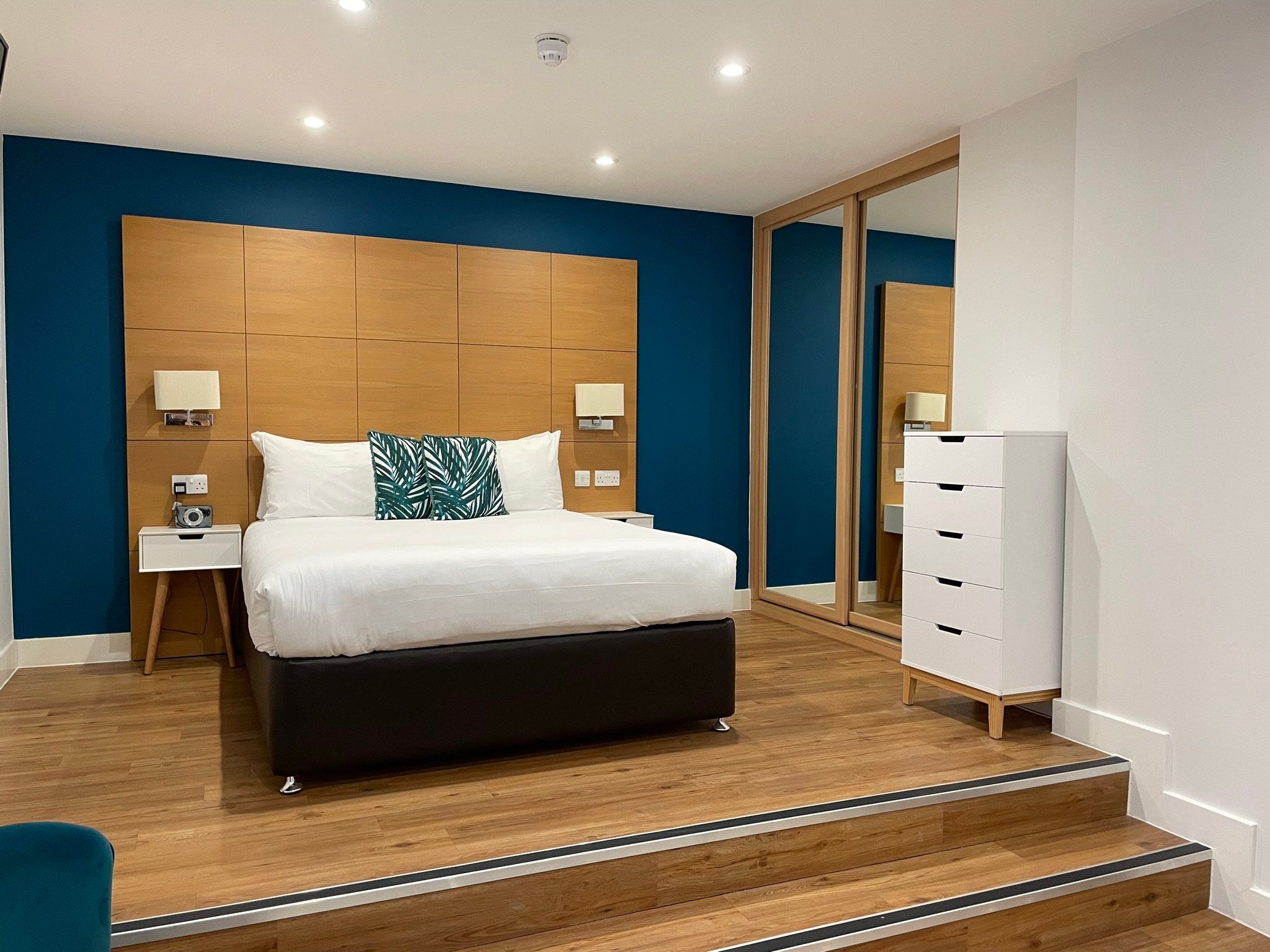 House of Fisher - 100 Kings Road - רידינג - חדר שינה