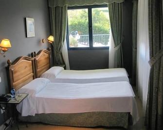 Hotel Kanala - Deba - Schlafzimmer