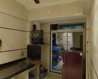 1BHK flat fully furnished bedroom, hallway with single bed balconies. - Navi Mumbai - Kitchen