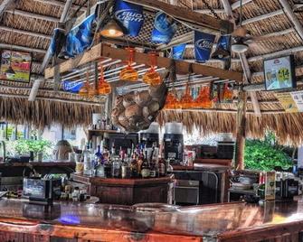 Palm Beach Shores Resort and Vacation Villas - Palm Beach Shores - Bar