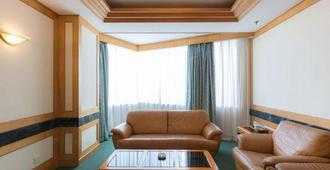 Sunshine Airport Hotel - Zhuhai - Living room