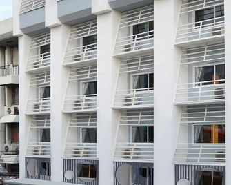 Mybed Ratchada - Bangkok - Building