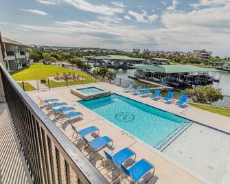 \'Mimi's Place\' Waterfront Condo - Graford - Piscina