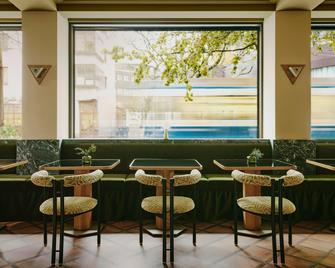 Locke am Platz Zurich - Zúrich - Restaurante