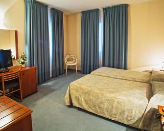 Albergo Centrale - Trebaseleghe - Habitación
