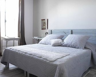 Gîte charmant avec terrasse privative et vélos, proche thalassothérapie et balnéothérapie - FR-1-426-332 - Talmont-Saint-Hilaire - Chambre