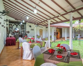 Airport Green View Resort - Negombo - Restaurant