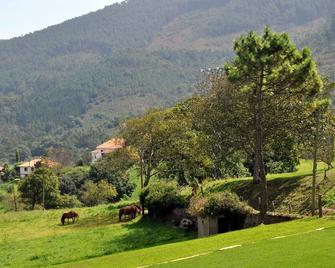 Rural apartment Casona la Sierra for 4 people - Cudillero - Outdoor view