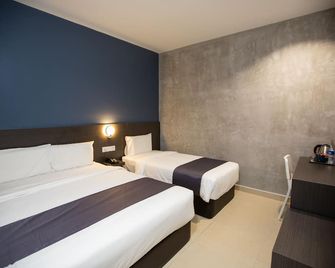1 Hotel Signature - Port Dickson - Schlafzimmer