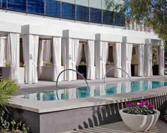 Vdara Penthouse Condo Fountain View Free Wifi & Parking Unbeatable Location - Paradise - Piscina
