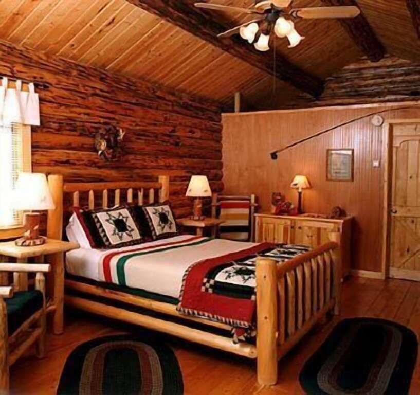 Silverwolf Log Chalet Resort - Coram