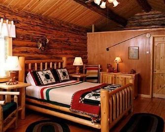 Silverwolf Log Chalet Resort - Coram