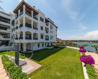 Apartamento Laia con vistas al mar - l'Escala - Building