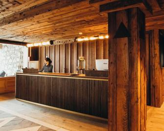 Lodji Hotel & spa - Les Belleville - Accueil