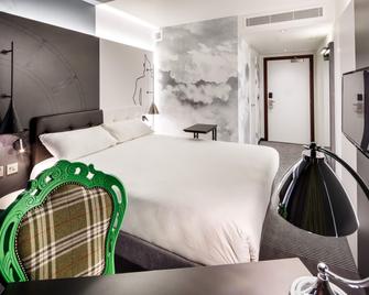 ibis Styles London Southwark - near Borough Market - London - Bedroom