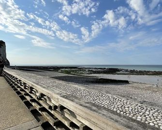 Au point de vue : Appartement face à la mer. - Veulettes-sur-Mer
