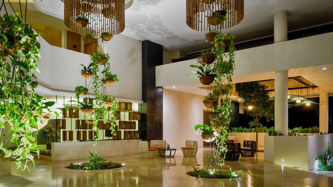 Azura Beach Resort - Adults Only