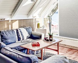 Gorgeous home in Figeholm - Figeholm - Vardagsrum