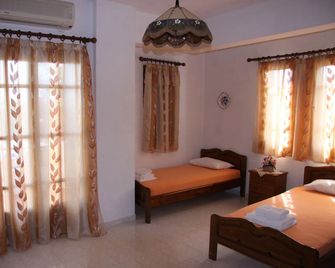 Hotel Mary - Marathokampos