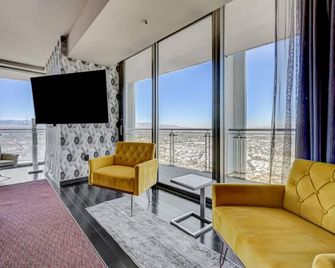 The Celine Riviera Suite at Palms Place - Las Vegas
