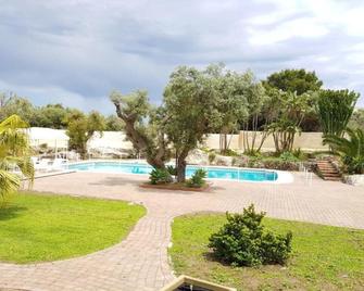 Resort Villa Isola B&B - Plemmirio - Pool