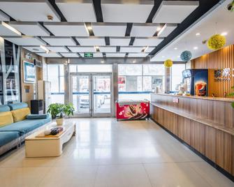 Eake 365 Wuyi Tengda Main Street - Hengshui - Front desk