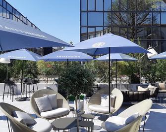 Radisson Hotel Aix En Provence - אקס אה פרובאנס - פטיו