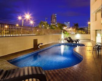 Mai Suites Apart Hotel - Santa Cruz de la Sierra - Piscina