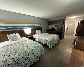 HomeTowne Studios by Red Roof & Conference Center Cortland - Cortland - Bedroom